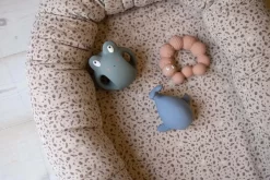 Filibabba - Bidering - Frøen Frey - Grøn -Legetøjsland filibabba bidedyr frey froeen mosegroen 580996 5