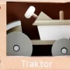 Legetøjs Traktor I Træ -Legetøjsland traktor mhjul i trae 550446